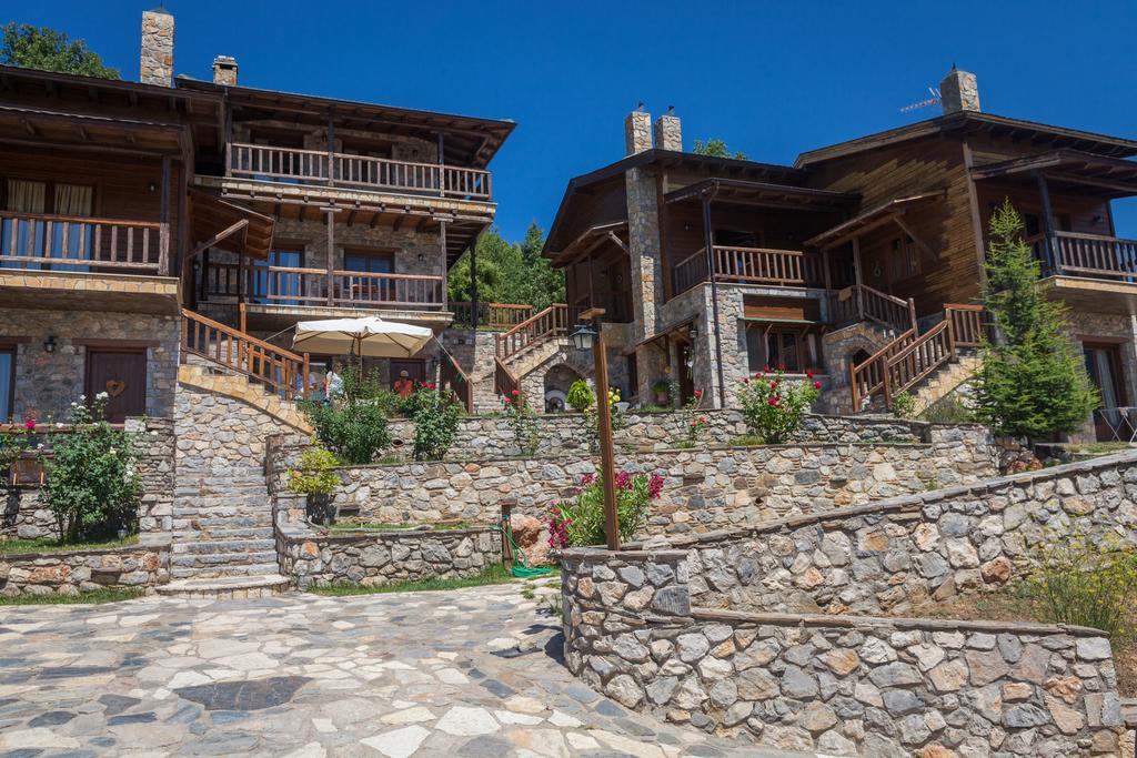 Efharis Filoxenon Apartment Фенеос Стая снимка