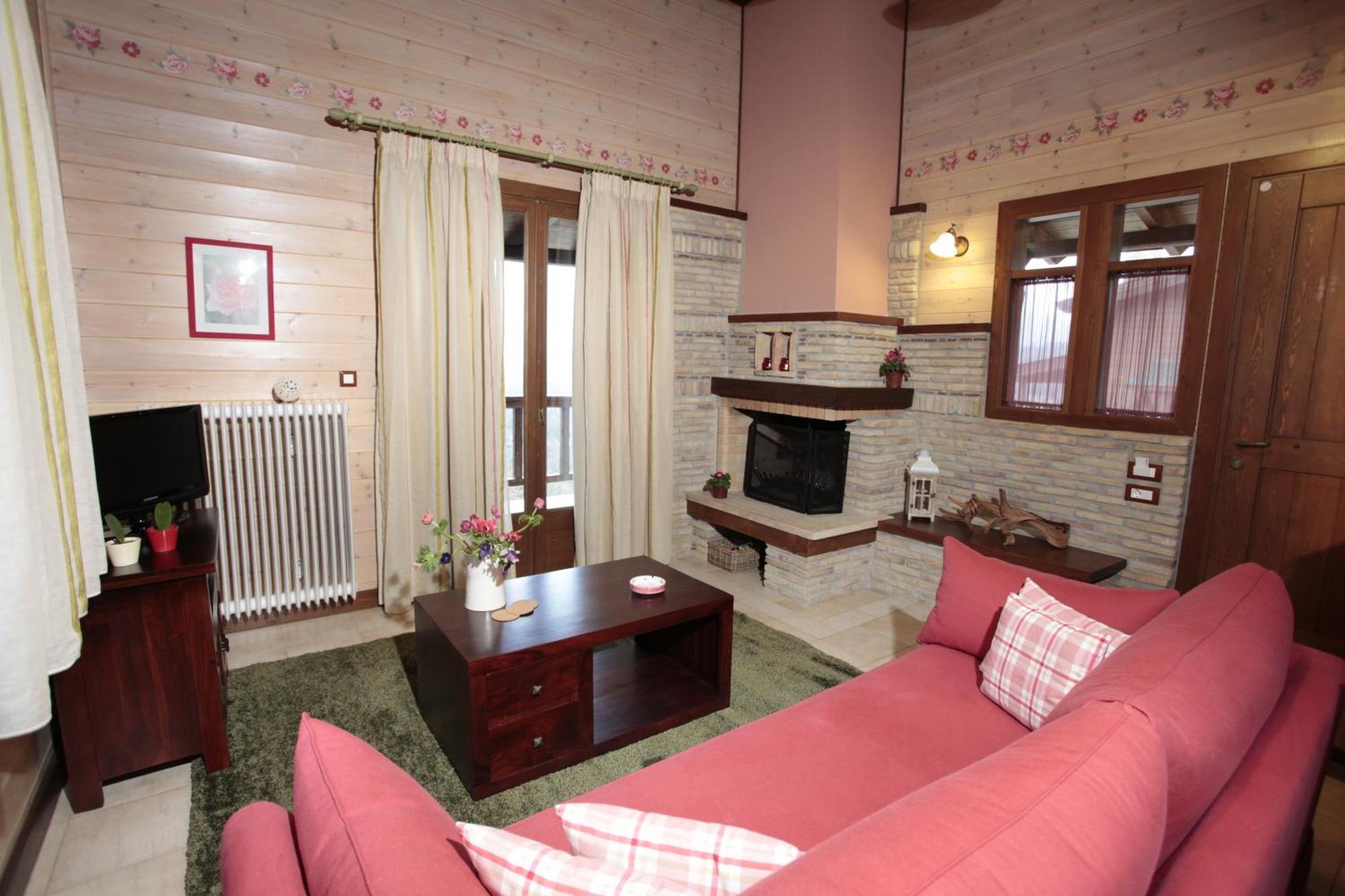 Efharis Filoxenon Apartment Фенеос Екстериор снимка