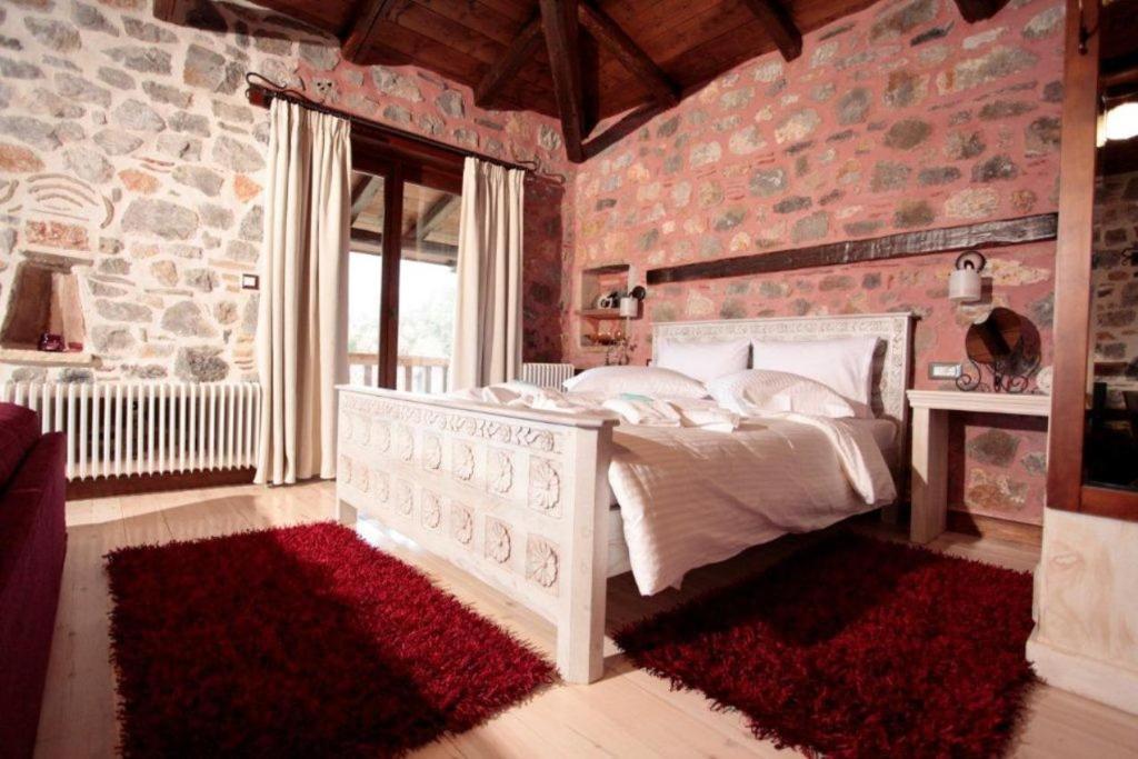 Efharis Filoxenon Apartment Фенеос Стая снимка